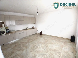 Casa cu 6 camere si etaj, in Cartierul Tineretului din Tecuci - imagine 9