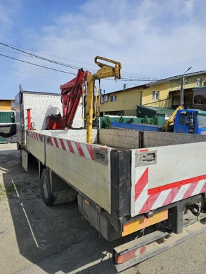 camion cu macara - imagine 2