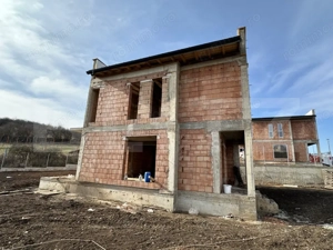 Ansamblu privat case individuale: 120 mp utili, 600 mp teren, Baciu - imagine 7