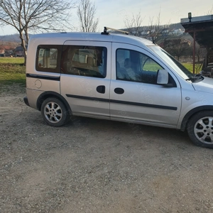 Vând Opel Combo 1,7cdti.  - imagine 2
