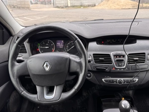 Renault Laguna III 1.5 DCI - imagine 5