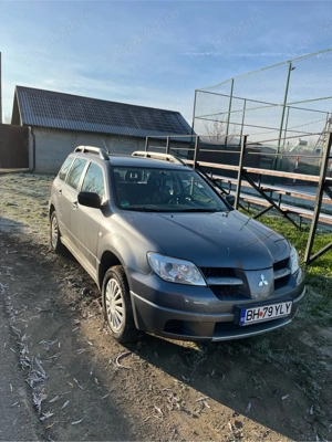 mitsubshi outlander - imagine 4