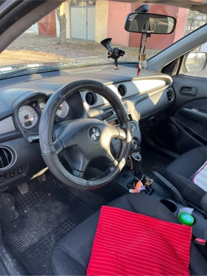 mitsubshi outlander - imagine 3