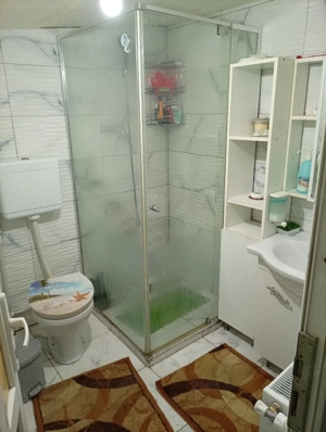 vand 1 3 din casa+curte - imagine 4