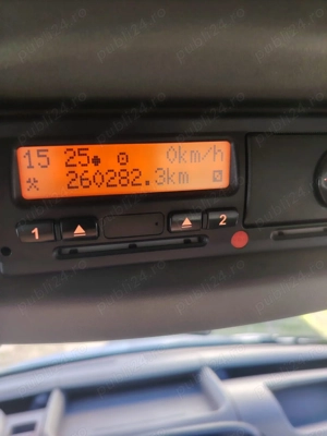 Vand Renault Master cub cu lift - imagine 3