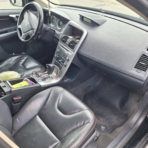 Volvo xc 60 - imagine 2