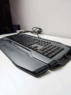 Tastatura gaming Roccat Skeltr - Impecabilă, Poze Reale