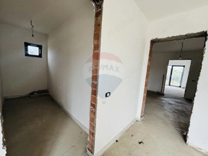 Vila individuala de vanzare Saftica Balotesti langa DN1 strada Fermei - imagine 4