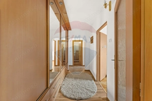 Apartament de vânzare cu 4 camere decomandat - Zona Intim - imagine 5