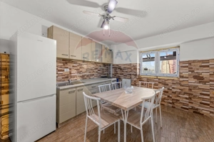 Apartament de vânzare cu 4 camere decomandat - Zona Intim - imagine 9