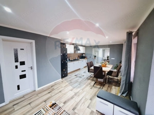 Casă cu 3 camere de vânzare in Hidiselu de Sus - imagine 4