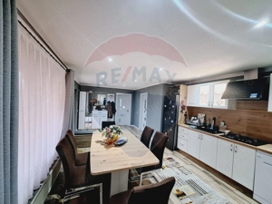 Casă cu 3 camere de vânzare in Hidiselu de Sus - imagine 8