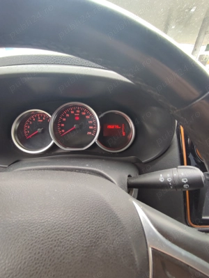 Vând Lodgy Stepway 2018 - imagine 10