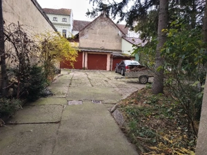 Garaj și parcare auto