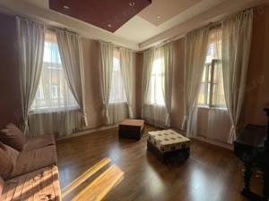 Ap 3 camere în vilă interbelică  83 mp cu loc de parcare