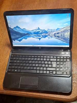 Vand laptop HP Pavilion G6--Intel Core i7-2620M--8GB RAM--SSD 120GB Nou 