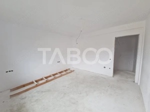 Casa individuala de vanzare 4 camere 300 mp teren Exterior Sibiu - imagine 7