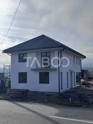 Casa individuala de vanzare 4 camere 300 mp teren Exterior Sibiu - imagine 3