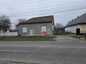 Proprietate cu poten #539;ial investi #539;ional  #238;n Pischia – 190 mp utili, teren 1000 mp