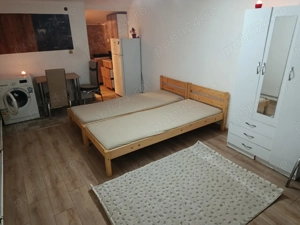 Proprietar inchiriez  ap. 1camere  renovat   mobilata etaj 1 - imagine 6