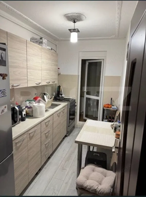 Apartament cu 2 camere, decomandat, renovat, zona Astra - imagine 4