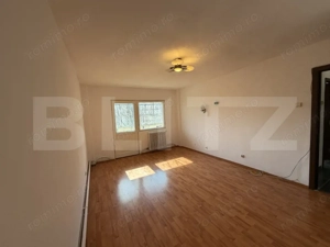 Apartament 3 camere decomandat, zona Zambilelor - imagine 4
