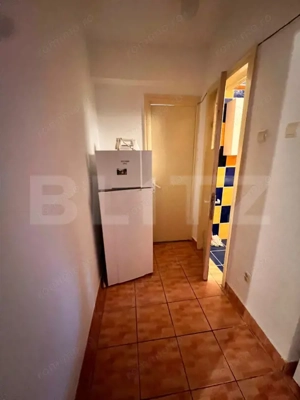 Apartament central 2 camere-decomandat - imagine 3