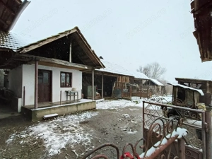 Proprietate rară – 2 case + livadă, vie și teren generos, la 20 km de Târgu Jiu - imagine 9