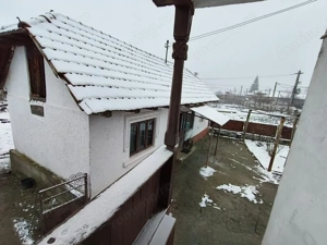 Proprietate rară – 2 case + livadă, vie și teren generos, la 20 km de Târgu Jiu - imagine 6