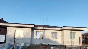 Duplex la asfalt - personalizare interioara - 3 bai.