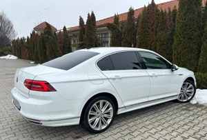Volkswagen Passat 2.0 TDI SCR 4Motion R Line - imagine 3