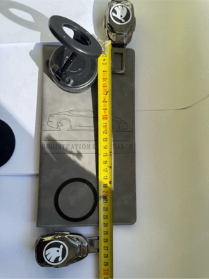 Suport magnetic, capete centuri si portofel auto  - imagine 5