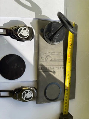 Suport magnetic, capete centuri si portofel auto  - imagine 2
