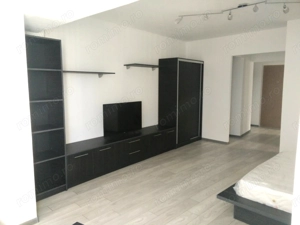 Proprietar inchiriez Garsoniera mare metrou Lujerului Militari renovat