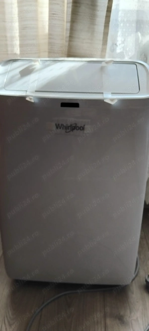 Vând aparat de aer condiționat portabil Whirpool 