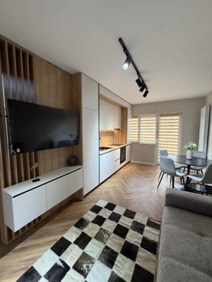 Apartament de vanzare cu 2 camere, 56 mp, zona Terra!