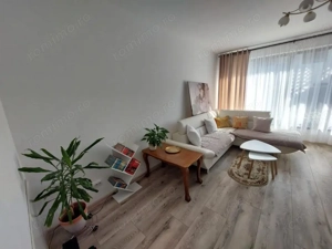 Vila tip triplex 4 camere 2 bai de vanzare in Șelimbar