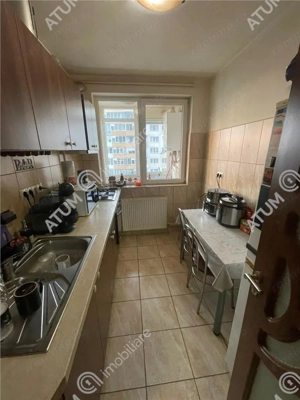 Apartament 3 camere decomandate balcon zona Mihai Viteazu Sibiu - imagine 10