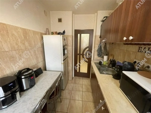 Apartament 3 camere decomandate balcon zona Mihai Viteazu Sibiu - imagine 9