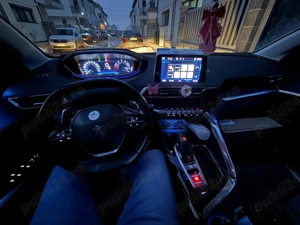 Peugeot 5008 PureTech 130 EAT8 Stop & Start Allure 7 Locuri - imagine 4