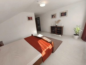 Dumbravita aprtament la casa 650 euro - imagine 11