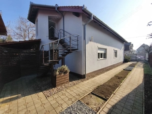 Dumbravita aprtament la casa 650 euro