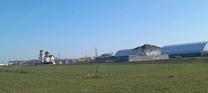 Intravilan cu PUZ pt constructie si dezmembrare utilitati la 100 m