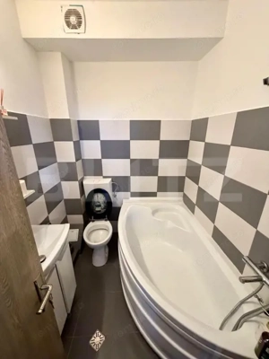 Apartament de 3 camere, 71 mp, etaj 1, zona Centrala - imagine 7