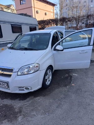 Chevrolet Aveo - imagine 3