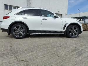 Infinite FX 30 Nissan - imagine 4