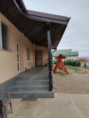 OPORTUNITATE! CASA DE VANZARE IN SECIU CU TERASA SPATIOASA SI CURTE GENEROASA. - imagine 8