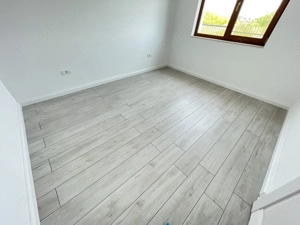 Duplex despartit prin spatiu tehnic - imagine 9
