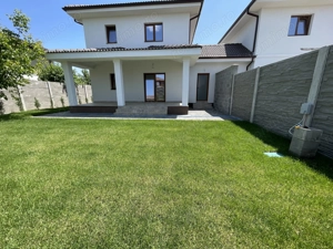 Duplex despartit prin spatiu tehnic - imagine 12