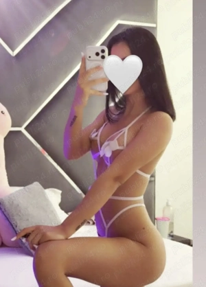 Buna ma numesc Roxana  - imagine 3